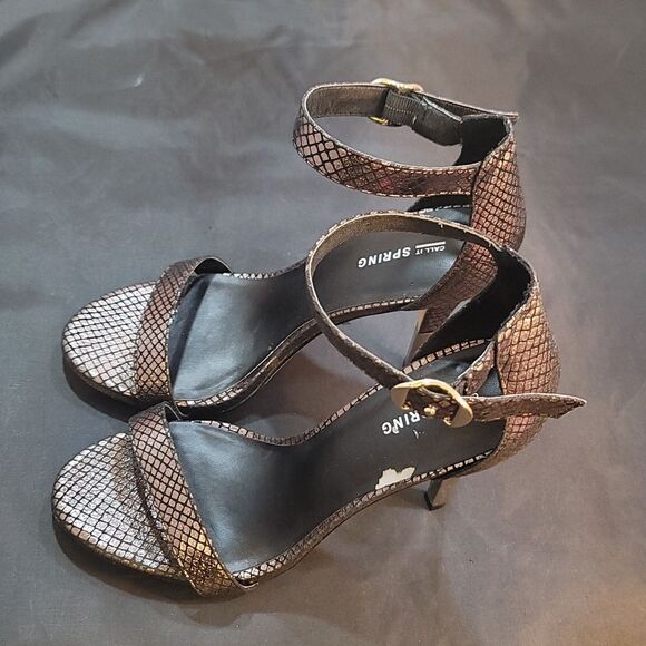 CALL IT SPRING HIGH HEEL STILETTOS OPEN TOE BUCKLE ANKLE STRAP CLOSURE SANDAL - Picture 4 of 14